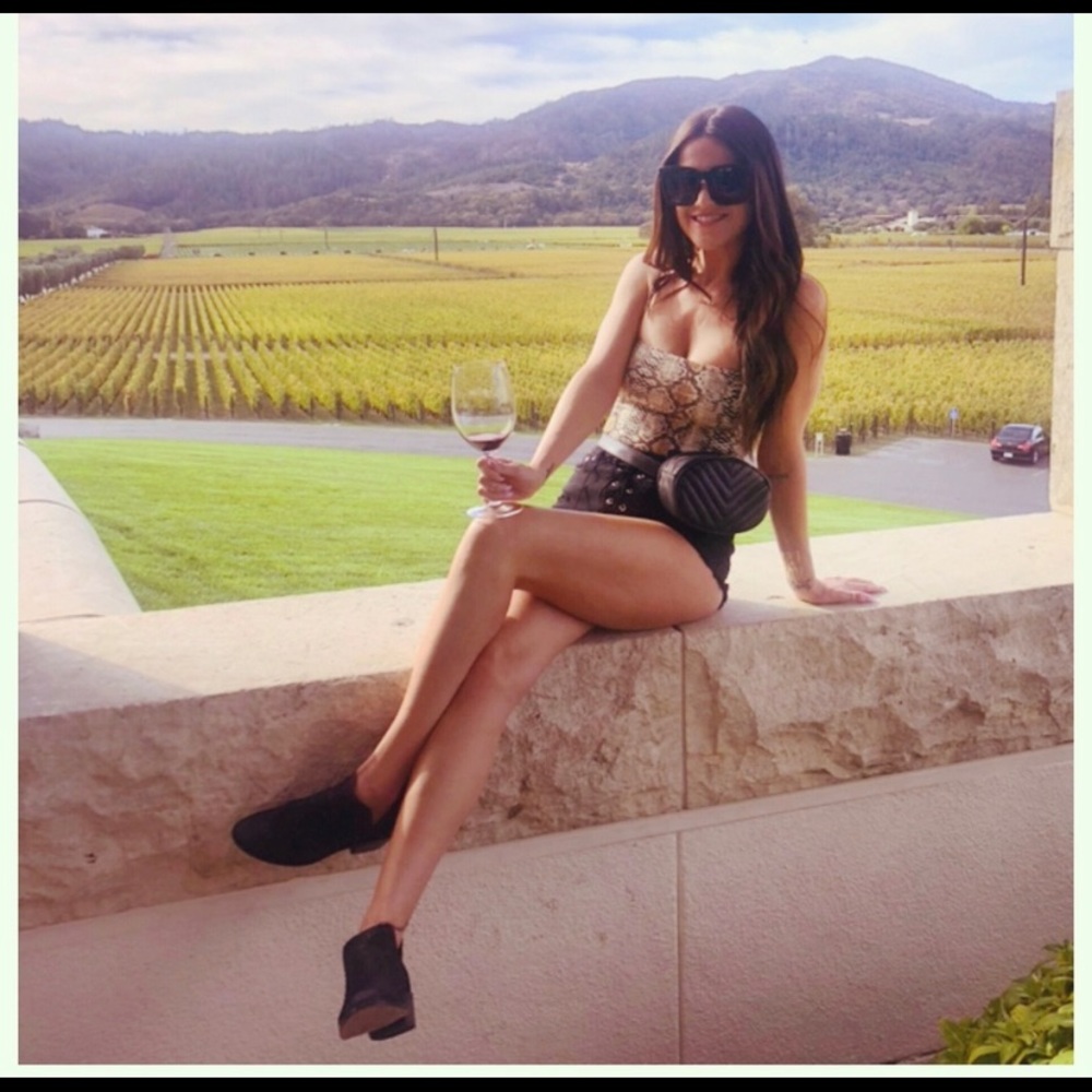 VINCE CAMUTO Ankle Boots